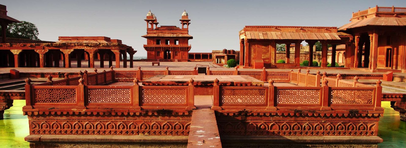 Agra Overnight Tour with Taj Mahal and Fatehpur Sikri: A Magical Journey