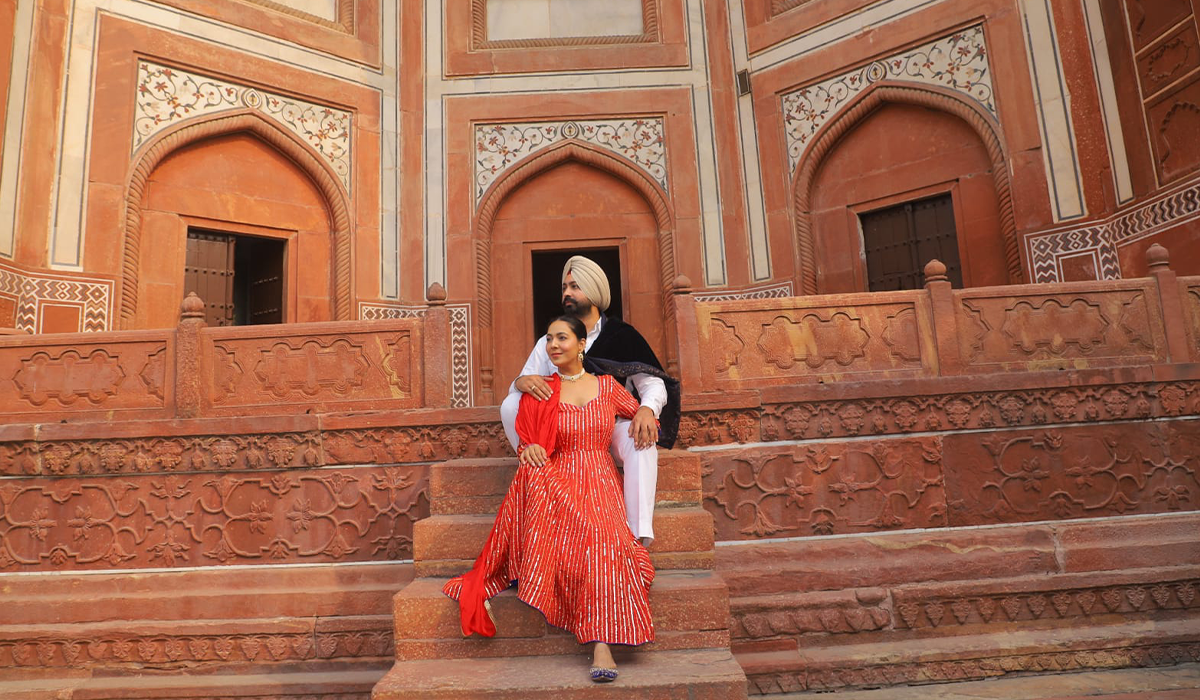 Taj Mahal Agra Fort Fatehpur Sikri Private Tour from Delhi
